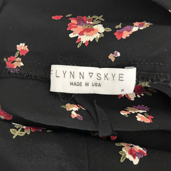 Black and floral pantsuit, keyhole neck - Picture 4 of 4